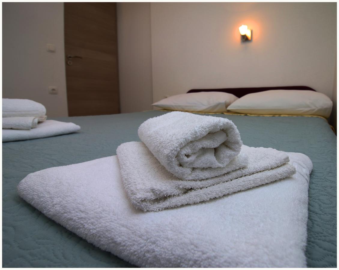 Apartments Huljev Primošten Dış mekan fotoğraf